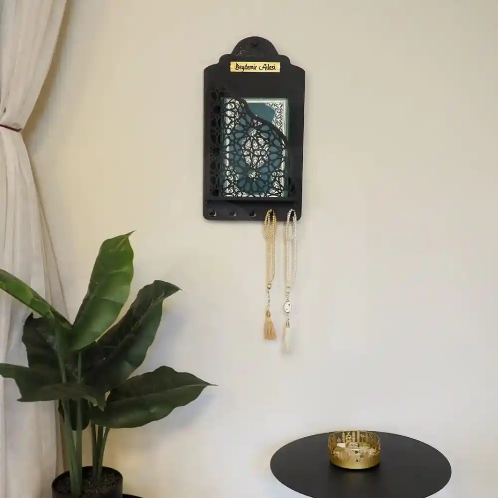 Wall-Hanging-Quran-Stand